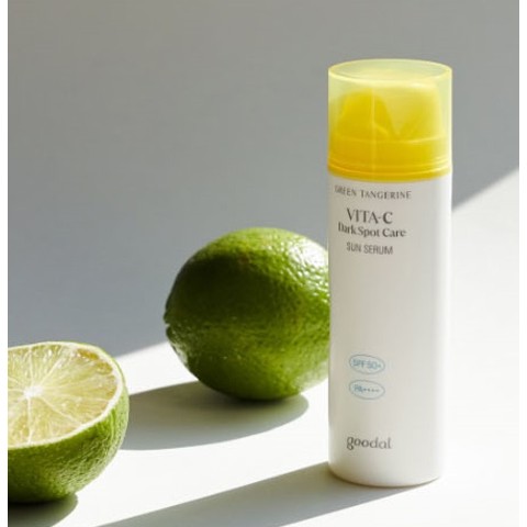 Goodal Green Tangerine Vita-C Dark Spot Care Sun Serum